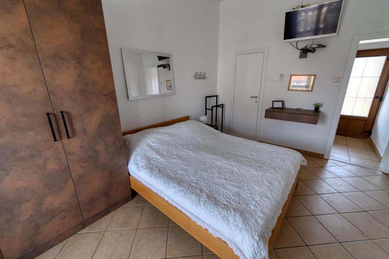 Apartmani Vesna Bibinje Luaran gambar